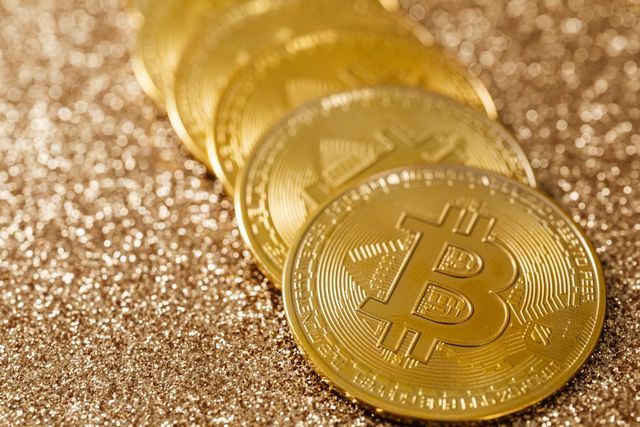 des pièces de bitcoin
